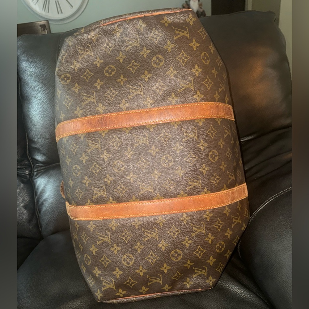 Authentic Louis Vuitton Keepall 45 Monogram Canvas | Vintage Travel Bag - Picture 4 of 16